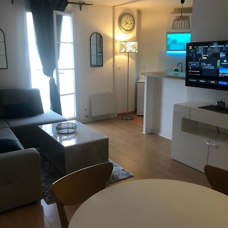 Appartement Place Toscane 세리스 외부 사진