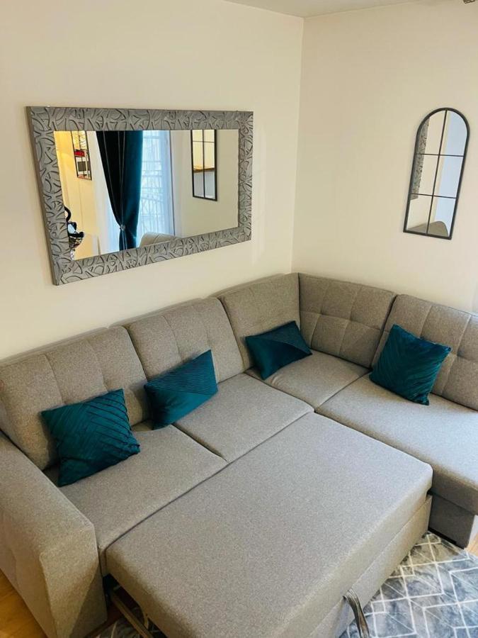 Appartement Place Toscane 세리스 외부 사진